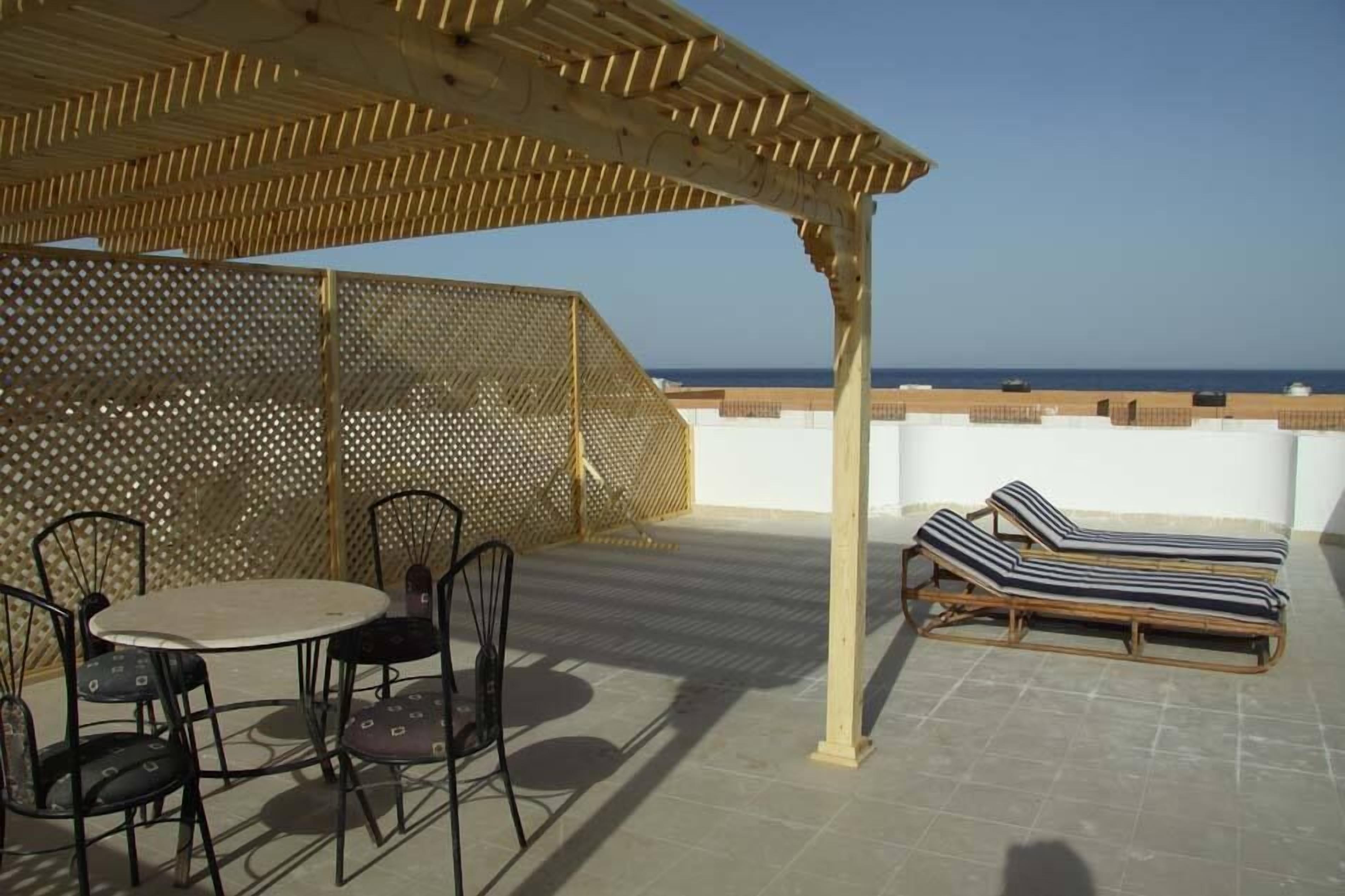 Studio Suite, 3 Bedrooms, Smoking, Partial Sea View | Terrace/patio