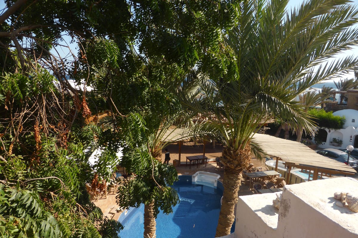 Double Room, Shared Bathroom, Ocean View (Fancy Backpacker) | Bed sheets