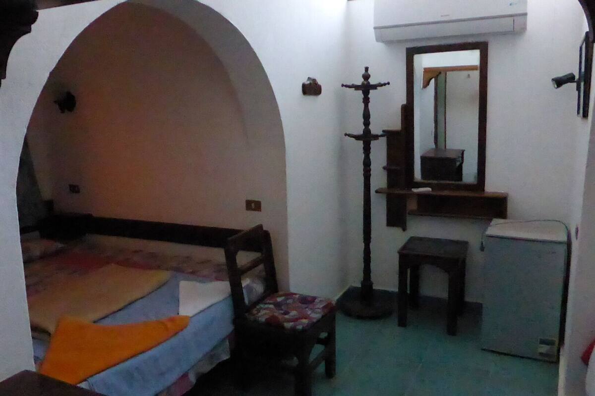 Classic Room, Multiple Beds, Non Smoking | Bed sheets