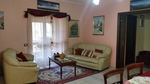 Lobby sitting area - B&B Il Ghiro - Country House (Mormanno)