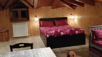 Superior Studio Suite, Multiple Beds, Kitchen, Garden Area | Private kitchen | Coffee/tea maker, electric kettle, eco-friendly cleaning products