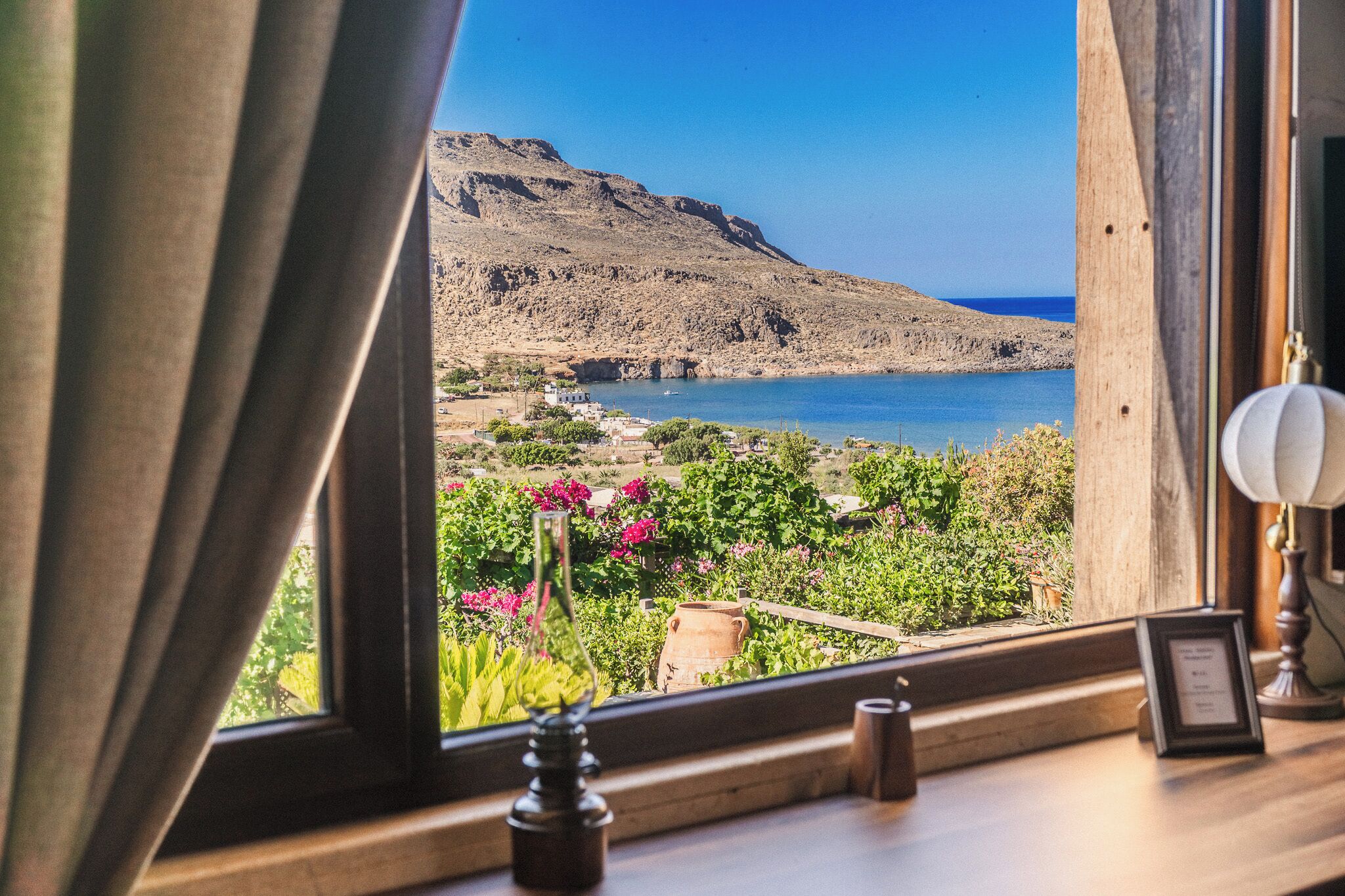 Suite Sea View | Ropa de cama de alta calidad y caja de seguridad en la habitación 