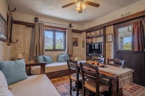 Superior Apartment, 1 Bedroom, Mountain View | Premium bedding, in-room safe, individually decorated