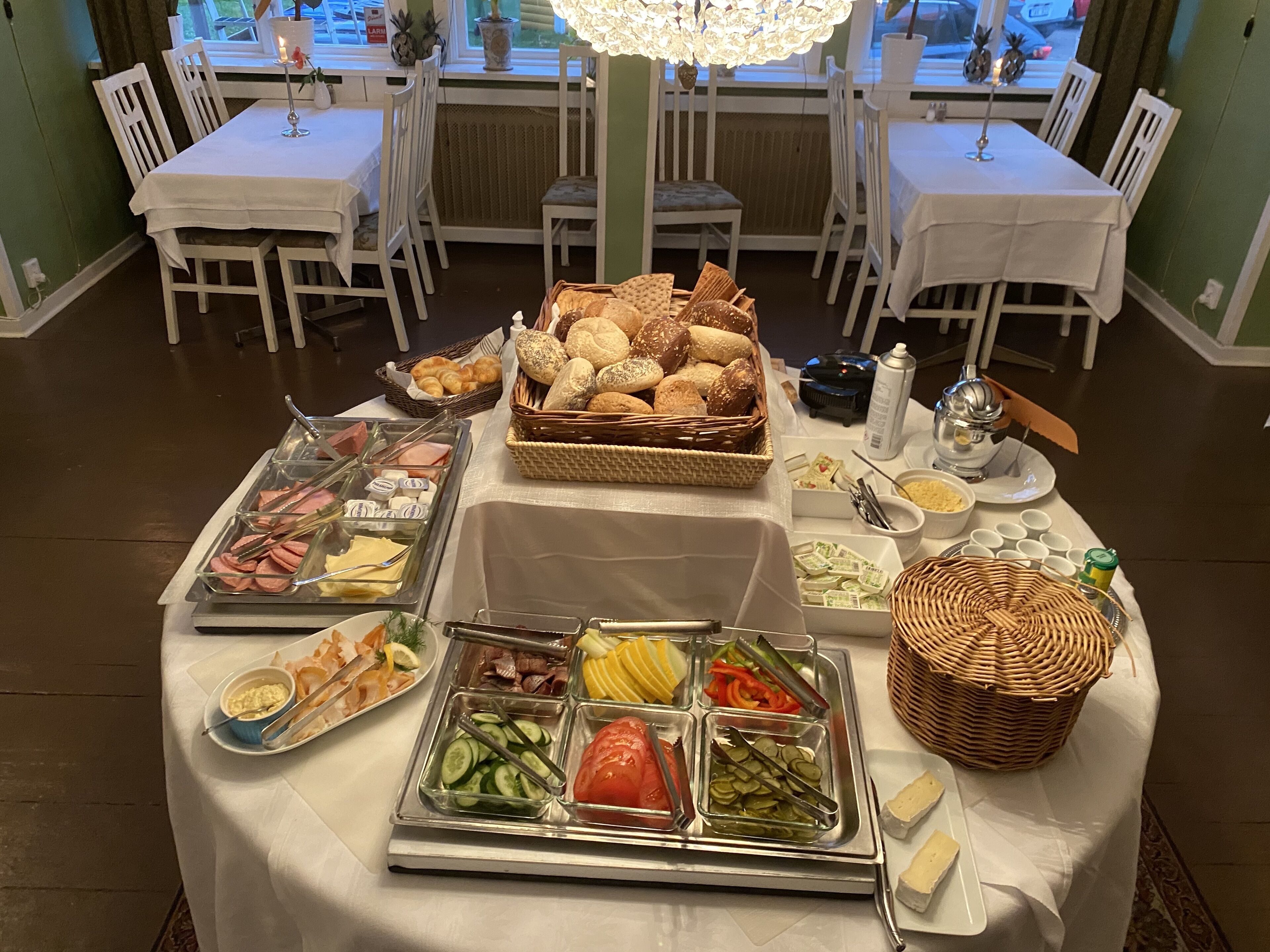 Frukostbuffé varje dag (SEK 75 per person)