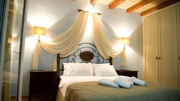 Deluxe villa, 1 slaapkamer | Luxe beddengoed, een minibar, een bureau, geluiddichte muren