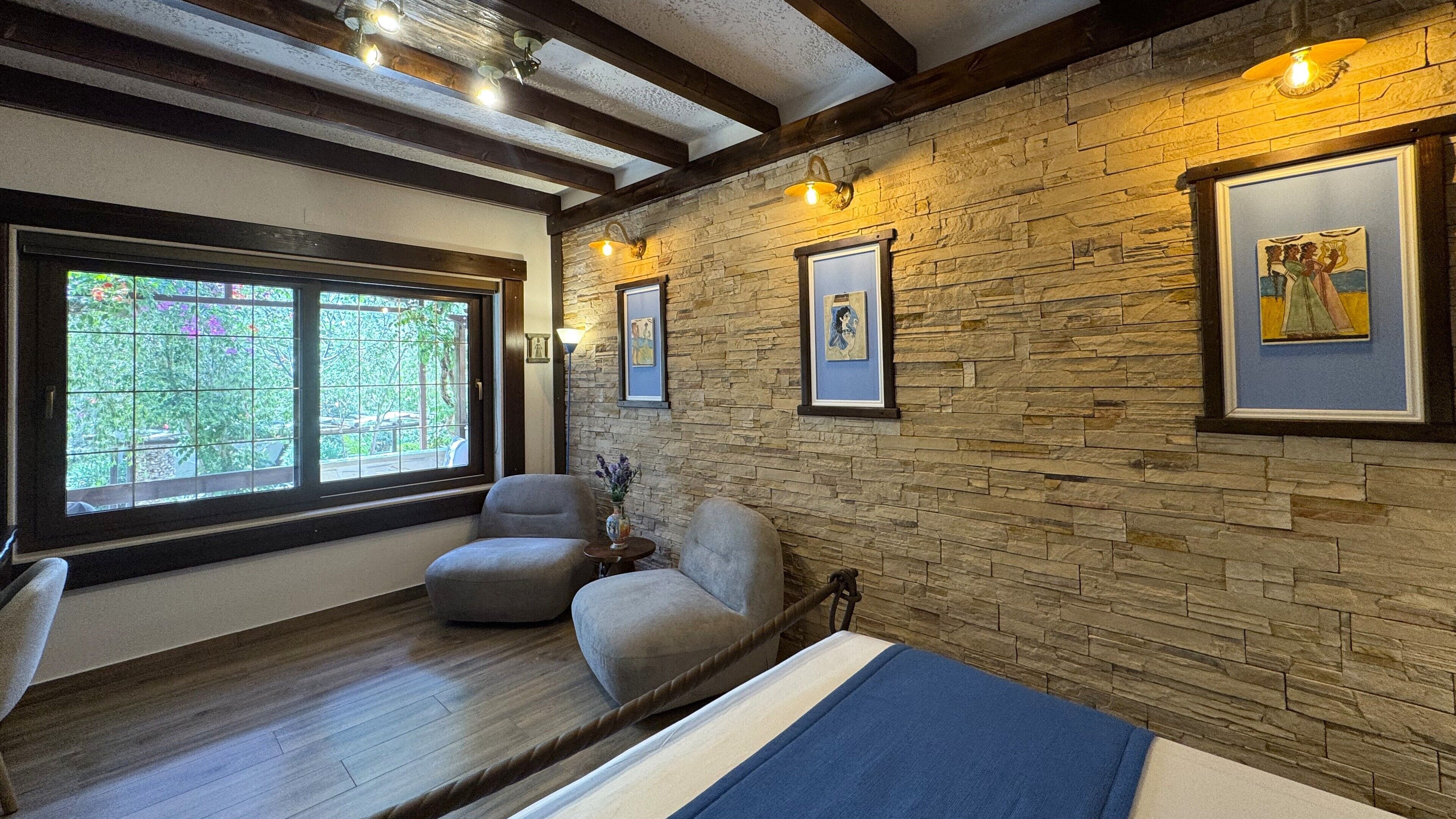 junior suite | 1 bedroom, individually decorated, individually furnished