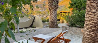 Stella's Traditional Inn