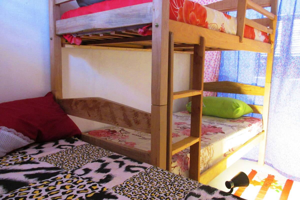 Zimmersafe, individuell dekoriert, individuell eingerichtet