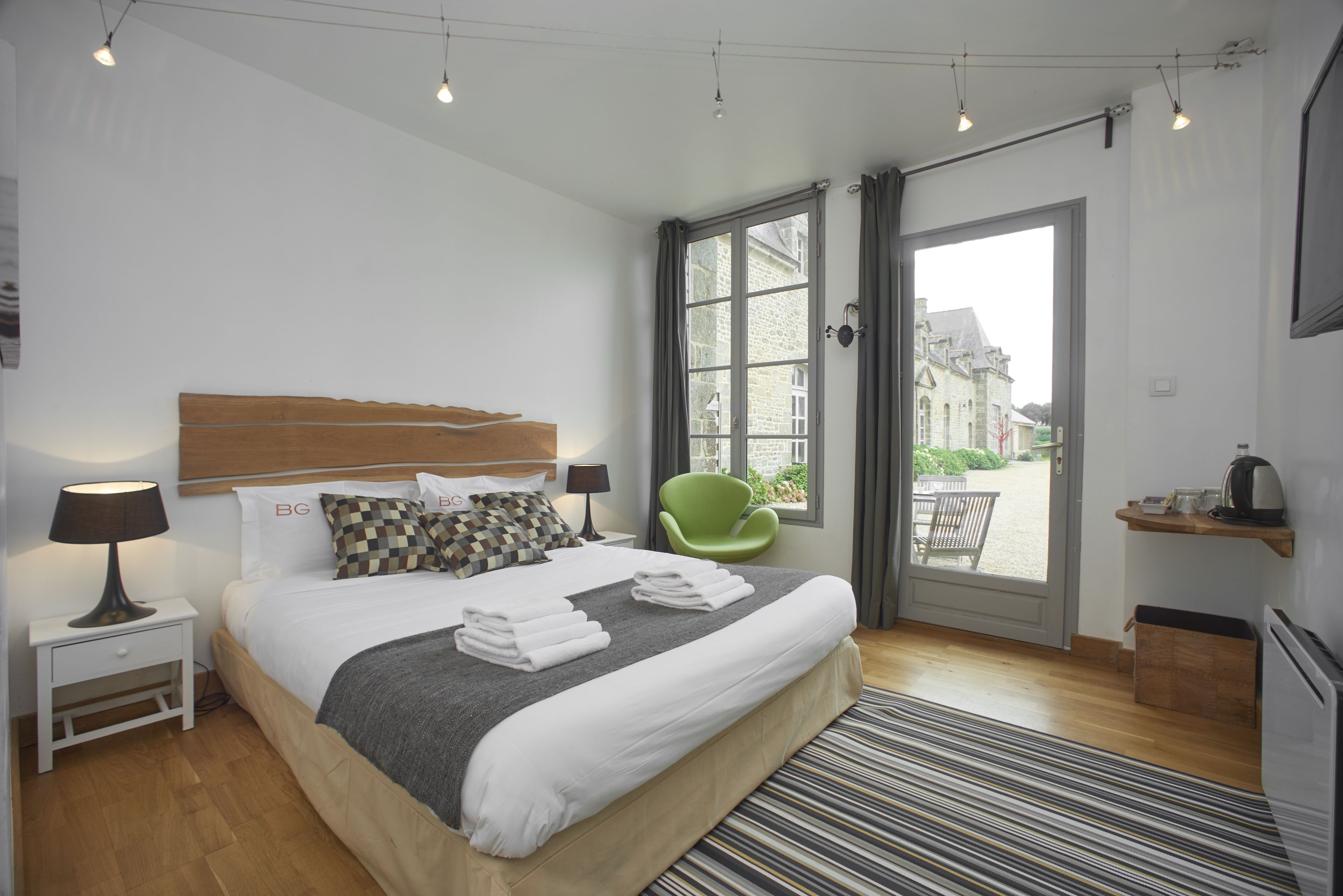 standard double room | view from room