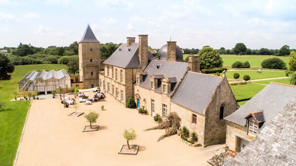Children's play area - indoor - Château du Bois-Guy (Parigne)