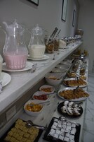 Desayuno buffet incluido todos los días 