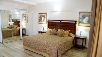 1 Schlafzimmer, hochwertige Bettwaren, Zimmersafe, kostenloses WLAN