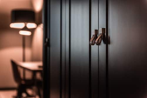 Habitación estándar, no fumadores | Ropa de cama de alta calidad, minibar, caja fuerte y escritorio