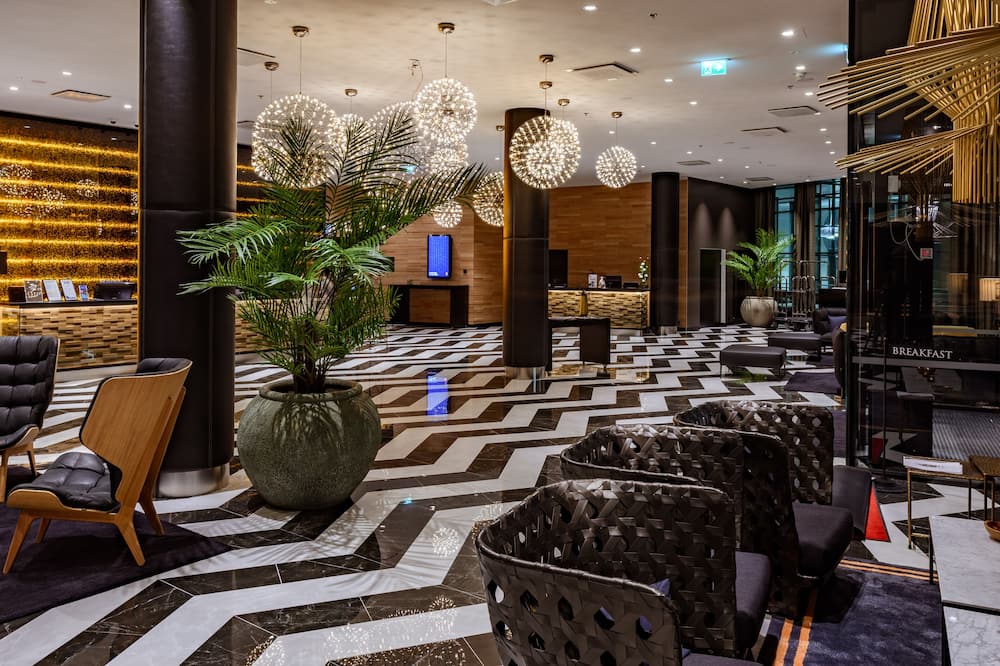 Clarion Hotel Aviapolis