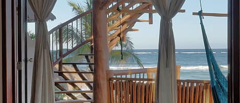 Superior Beachfront King Room with Balcony | Terrace/patio