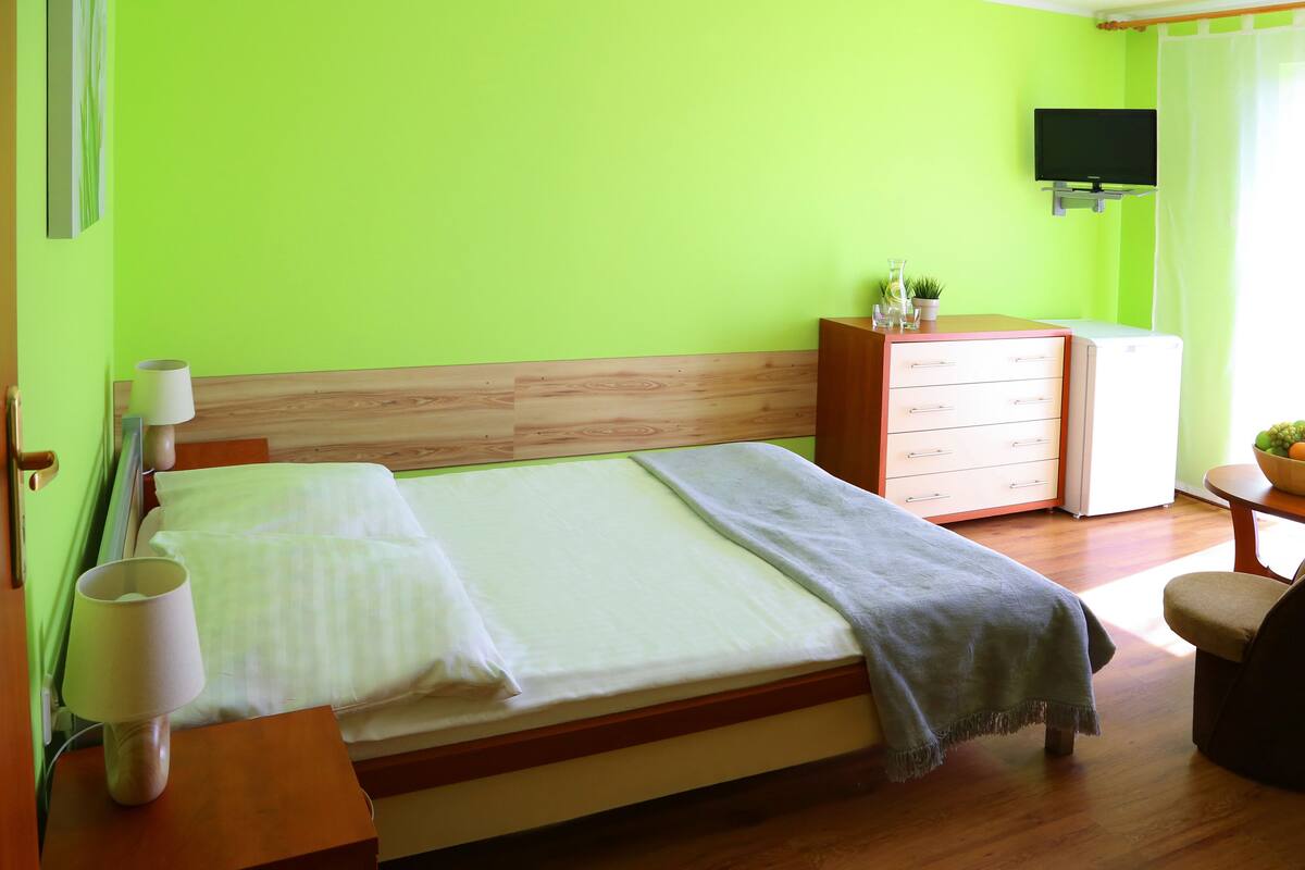 Double or Twin Room | Premium bedding, iron/ironing board, free WiFi
