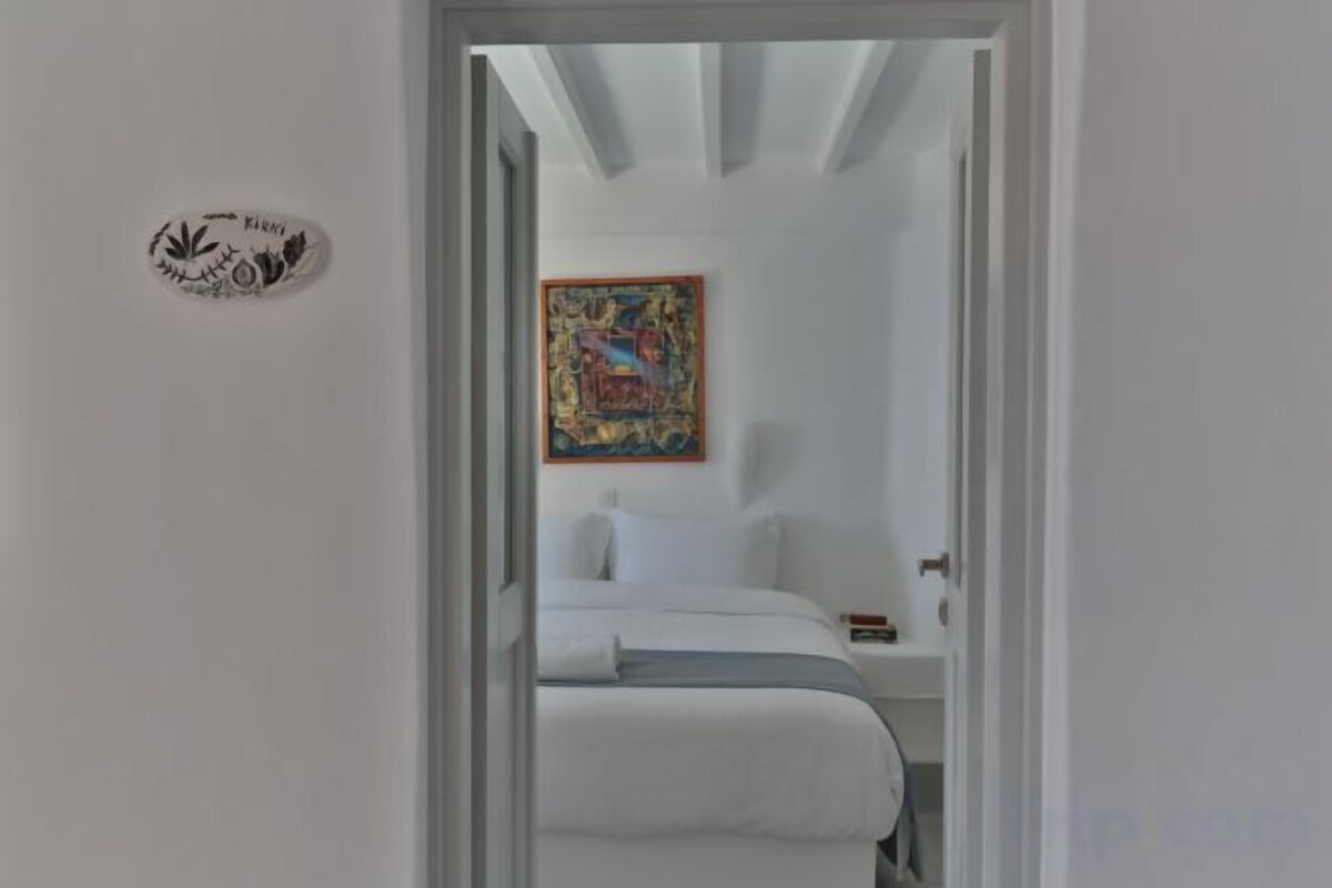 Ropa de cama de alta calidad, colchones con acolchado adicional, minibar