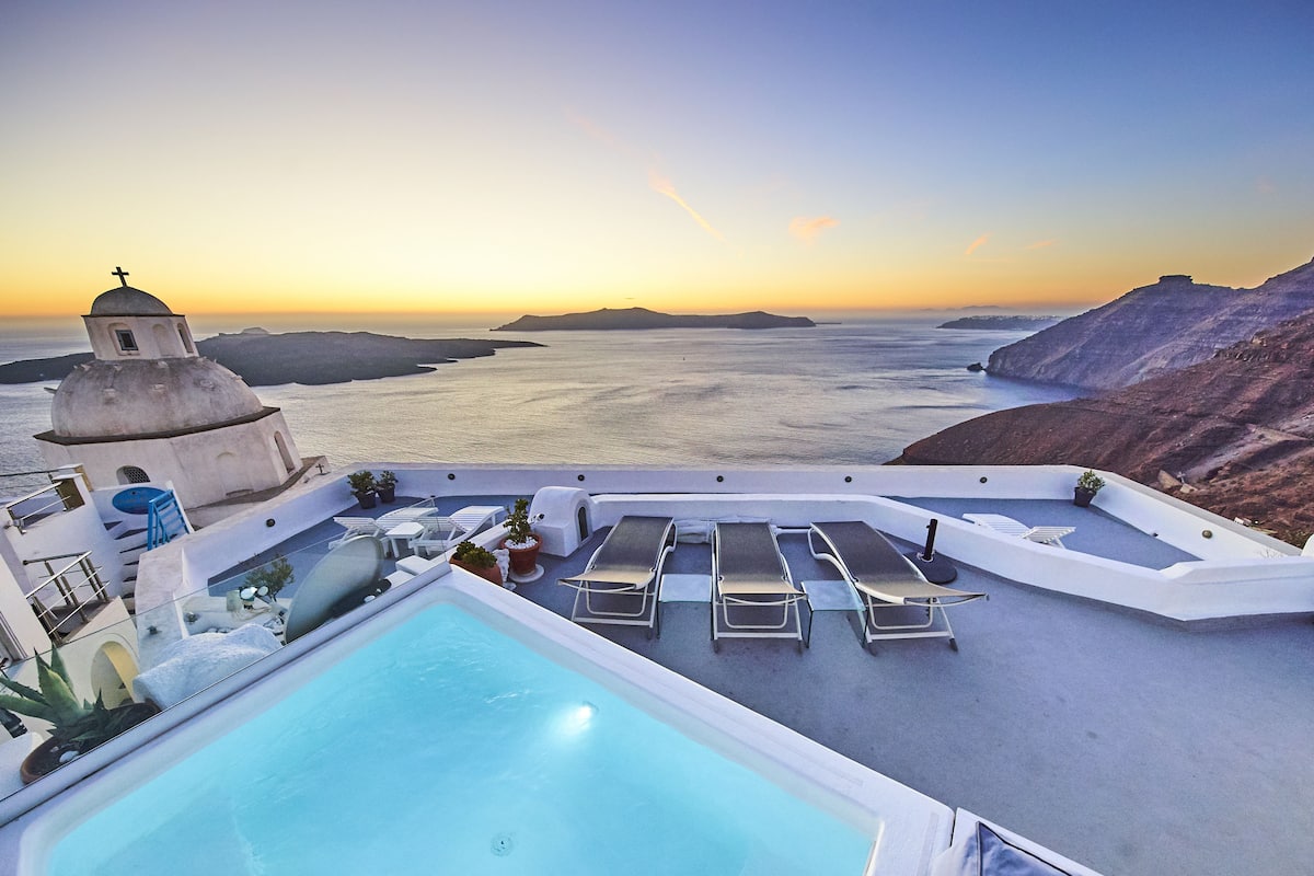 Private pool