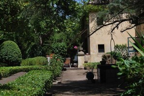 Exterior - Case Zuccaro (Trecastagni)