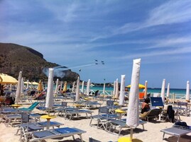 Una playa cerca, arena blanca, traslado desde/hacia la playa
