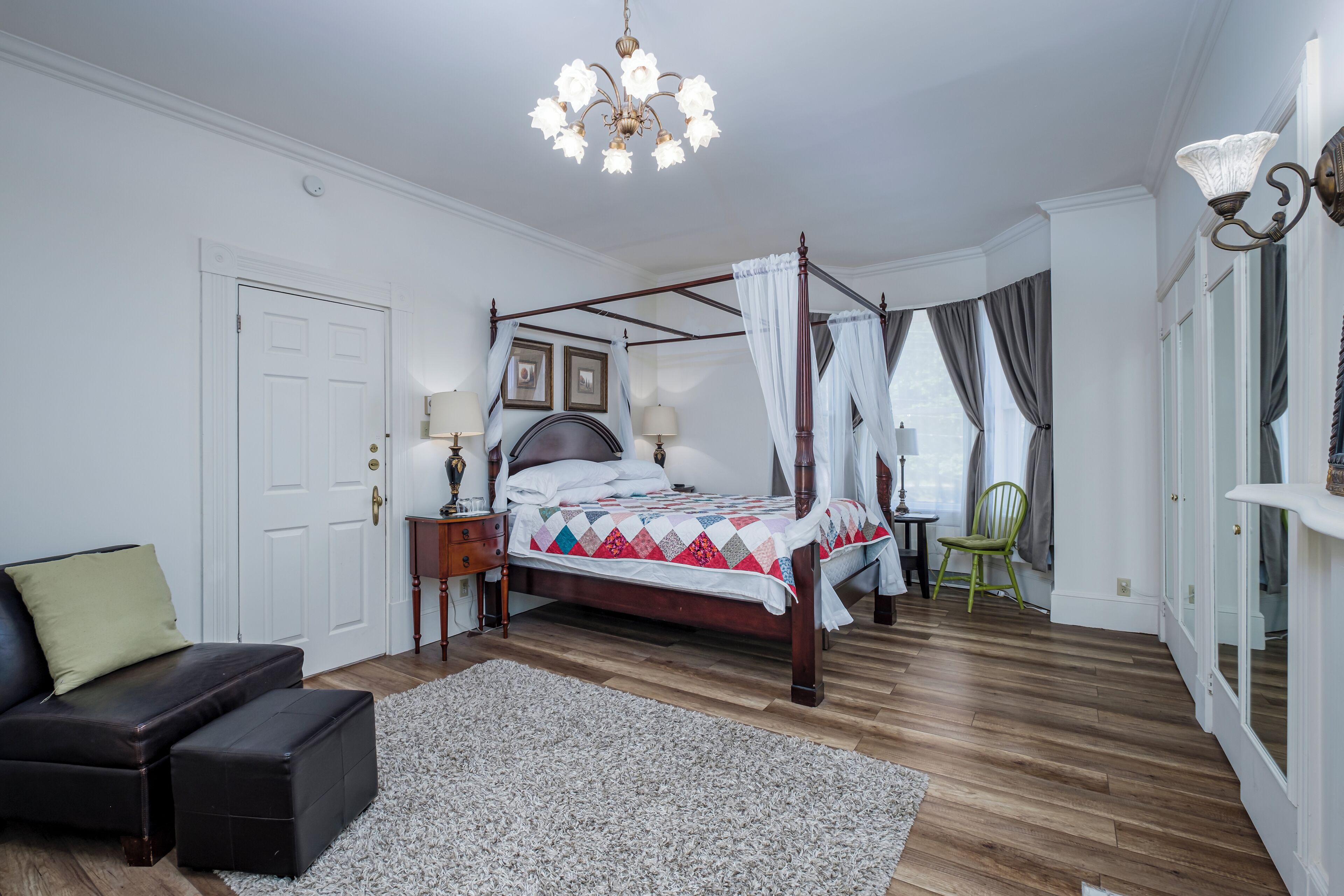 The Trinity Bay Room with jacuzzi bath | Premium bedding, individually decorated, individually furnished