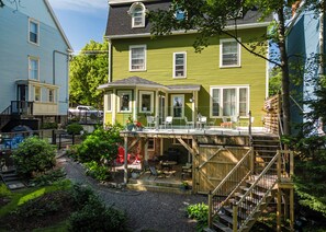 Exterior - The Elizabeth Manor Guesthouse (St. John's)