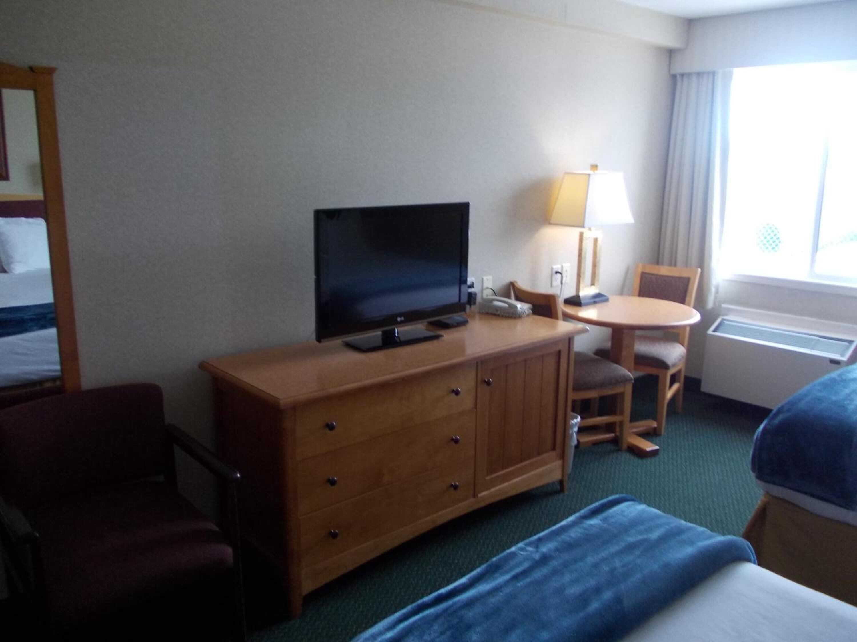 desk, blackout curtains, iron/ironing board, free wifi