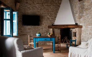 Interior entrance - Domu Antiga (Gergei)