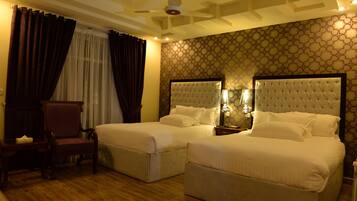 Single Room (Second Floor) | Sengetøy av topp kvalitet, senger med overmadrass og minibar