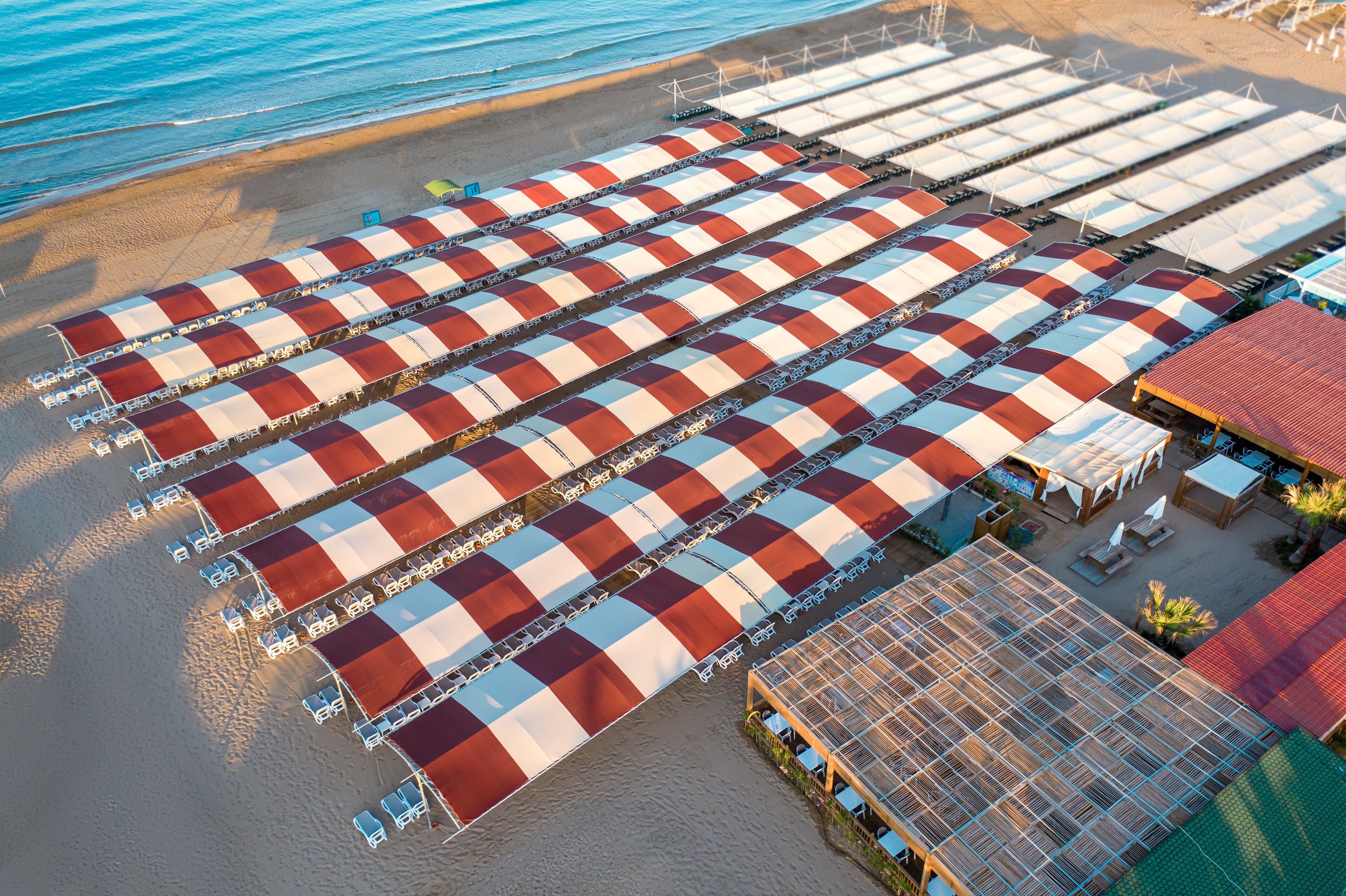 Photo - Side Royal Palace