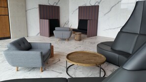 Lobby lounge - Grand Times Hotel Drummondville (Drummondville)