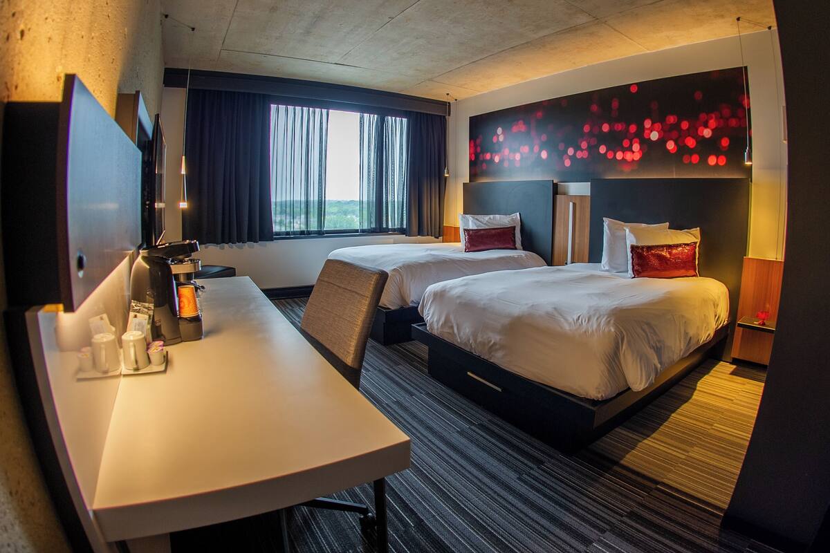 Comfort Room, 2 Queen Beds