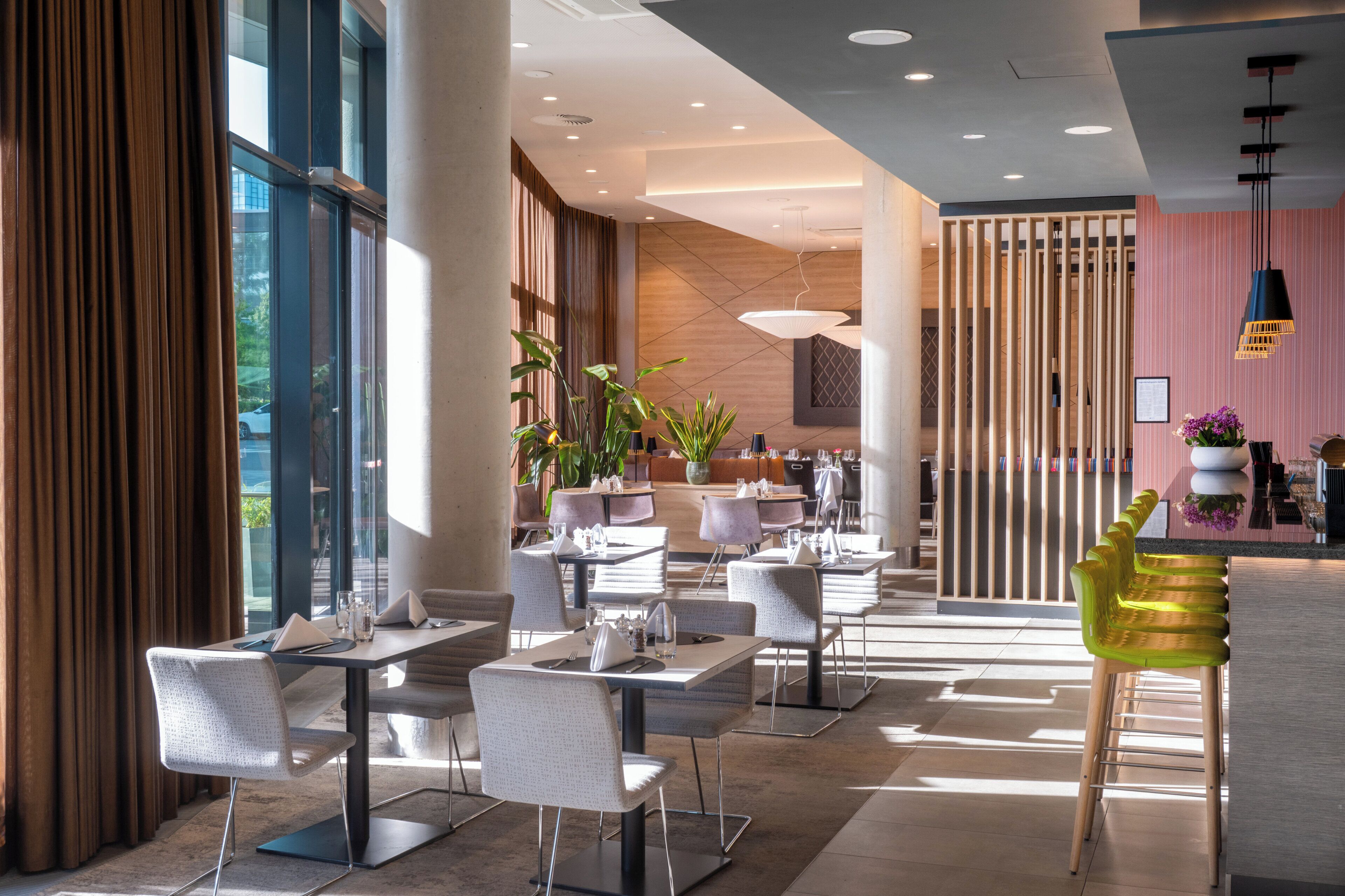 Photo - Holiday Inn Frankfurt Airport by IHG