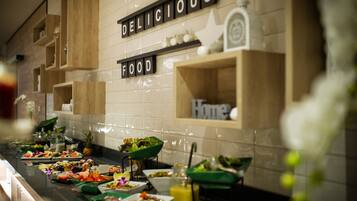 Esmorzar diari d'estil bufet (26 EUR per persona)