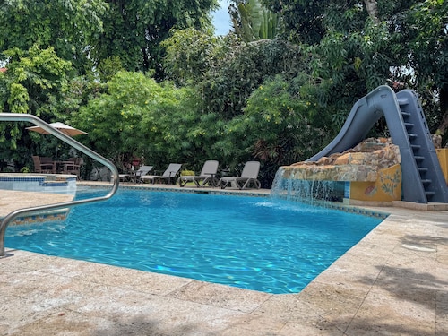 Caribbean Shores Bed & Breakfast
