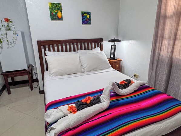 Standard Room, 1 Double Bed | Premium bedding, individually decorated, individually furnished - Caribbean Shores Bed & Breakfast (Hopkins)