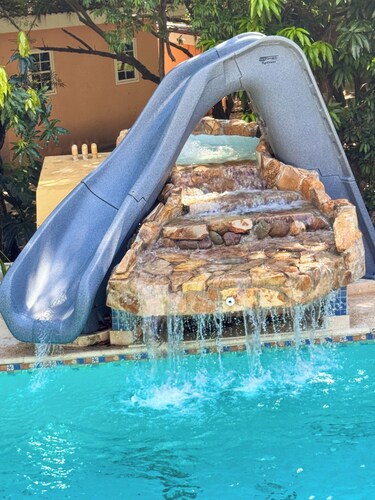 Caribbean Shores Bed & Breakfast