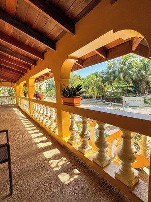 Ngoại thất