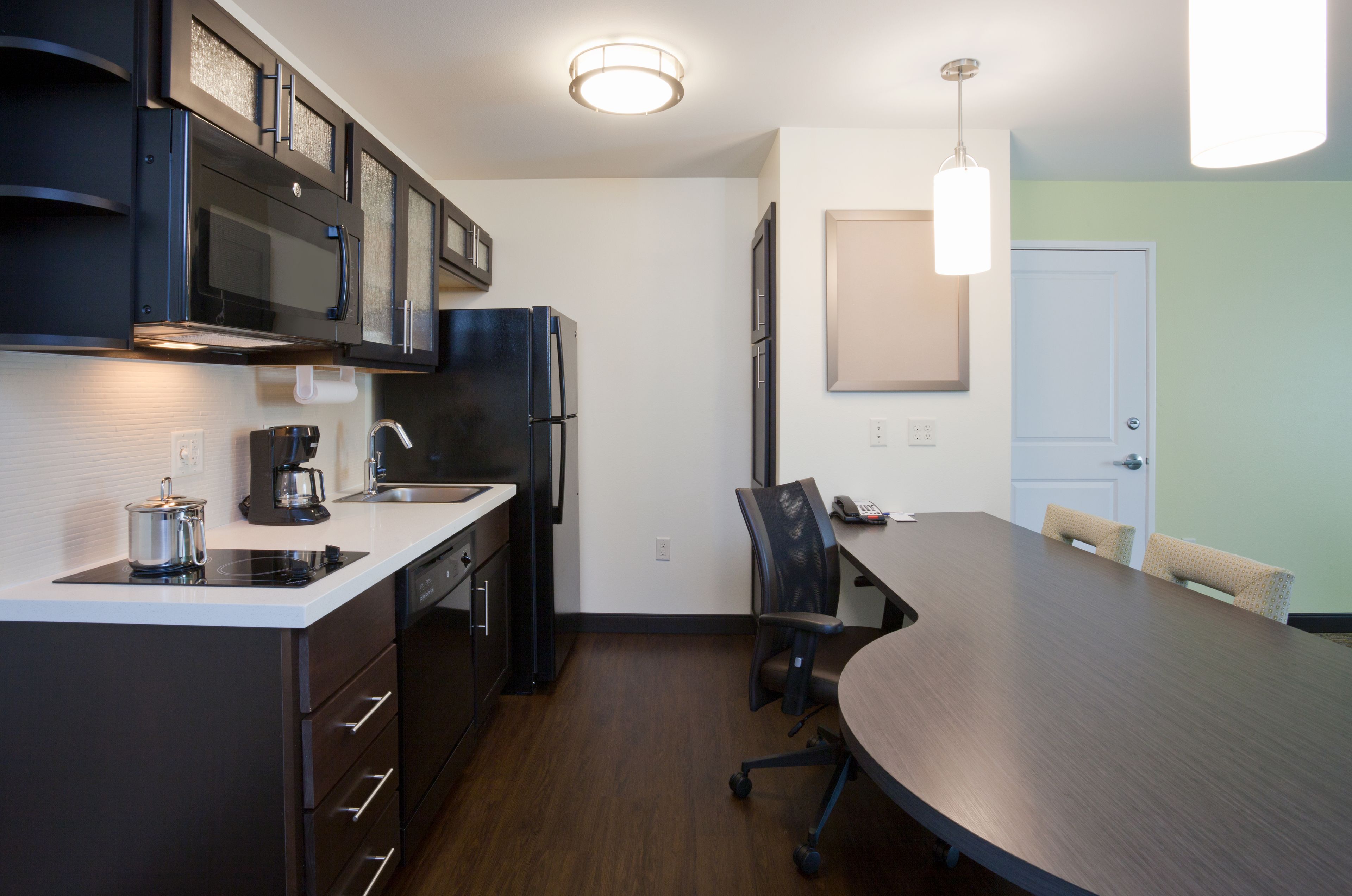 suite, 1 king bed (walk-in shower) | 1 bedroom, in-room safe, desk, laptop workspace
