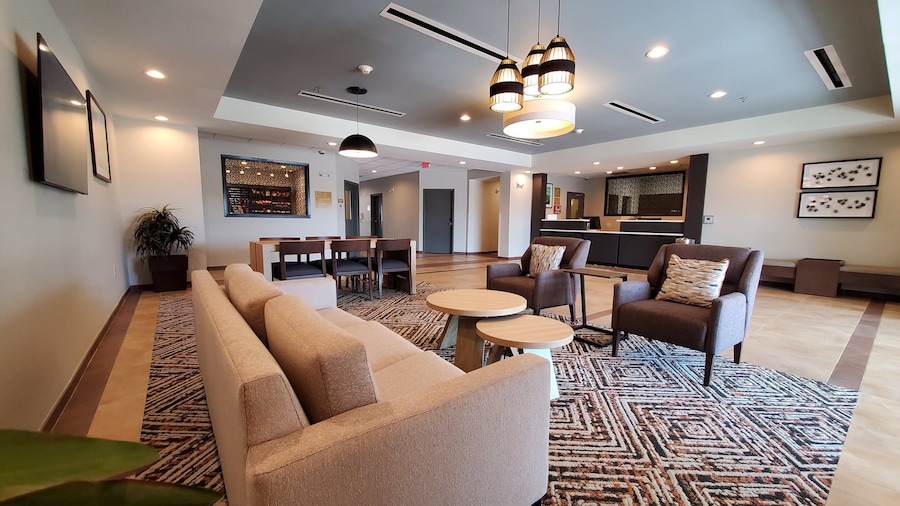 洲际酒店集团坎德尔伍德套房查尔斯湖南