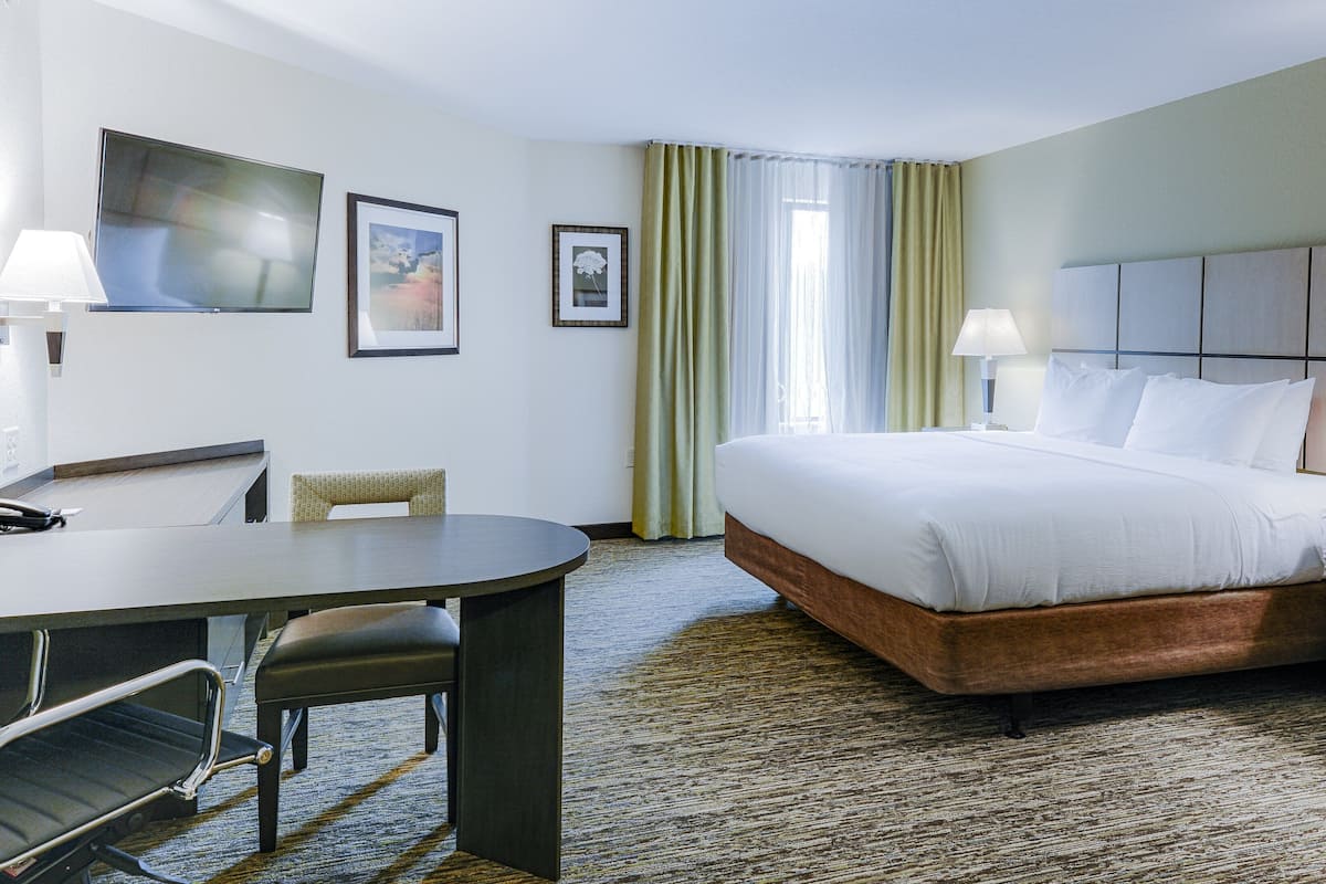 1 bedroom, in-room safe, desk, laptop workspace