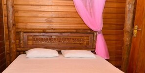 8 soverom, kablet internett (inkludert) og sengetøy