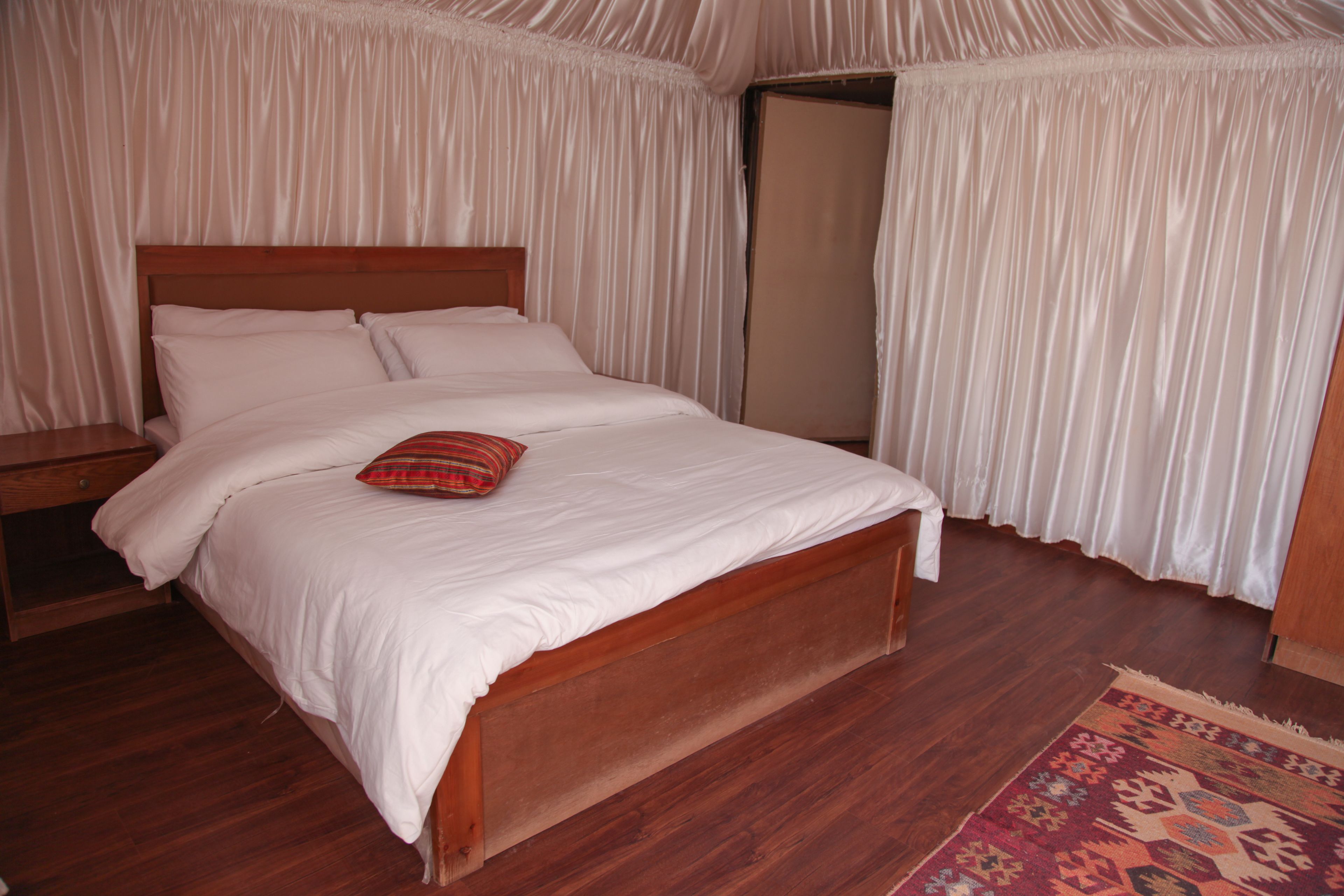 Dobbelt- eller tomannsrom | Safe på rommet, ekstrasenger (mot et tillegg) og wi-fi (inkludert)