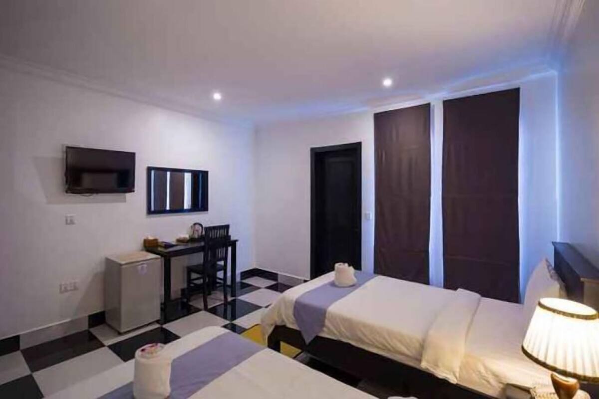 1 chambre, minibar, coffre-fort, bureau