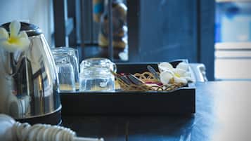 Minibar, in-room safe, desk, iron/ironing board