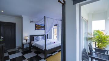 Deluxe Double Room, Pool View | Vistas desde la habitación