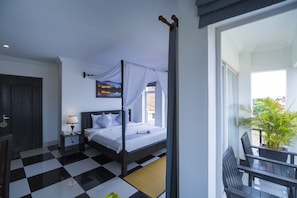Deluxe Double Room, Pool View | Ausblick vom Zimmer