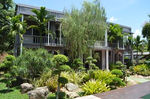 Deluxe Room | Floor plan - B Square Hotel (Khanom)
