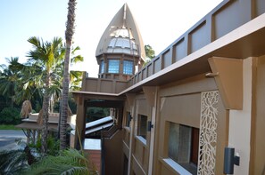 Exterior detail - B Square Hotel (Khanom)