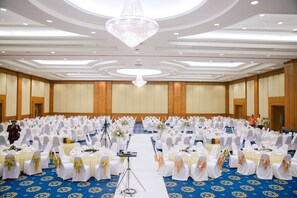 Innenbereich für Hochzeiten